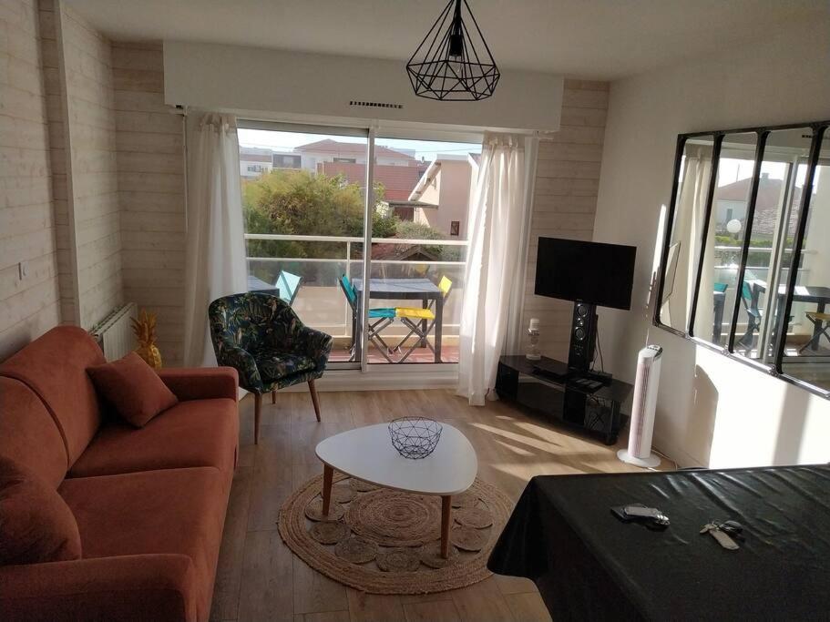 Studio entièrement rénové à deux pas des plages Biscarrosse Extérieur photo